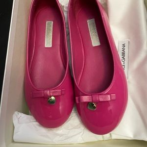 Worn once dolce and Gabbana little girls shoes. Mary Jane, pink